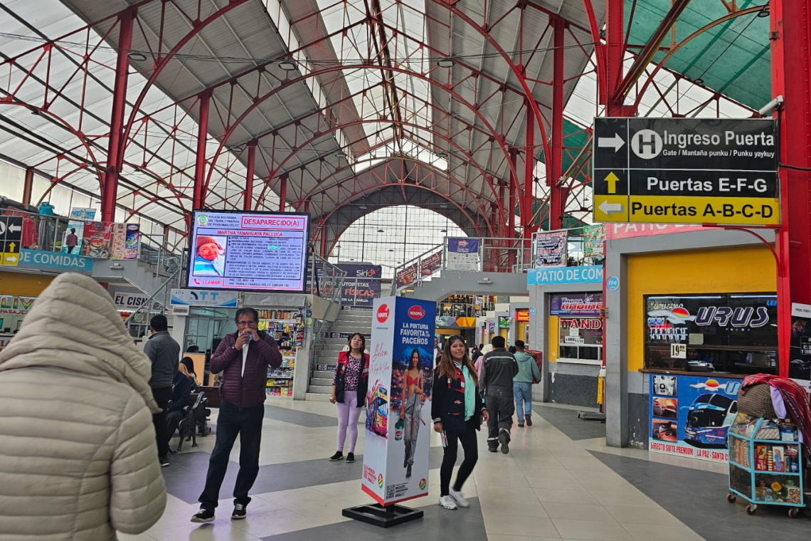Salidas interdepartamentales continúan suspendidas desde la Terminal de Buses de La Paz